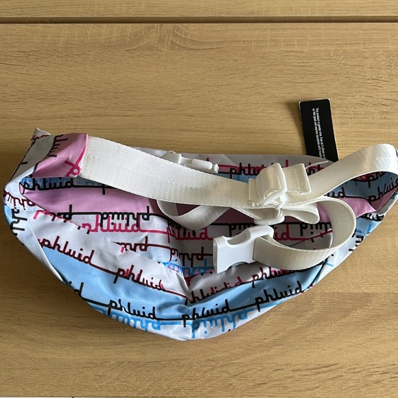 🎈3/$25🎈NWT The phluid Project Fanny Pack - Picture 5 of 5